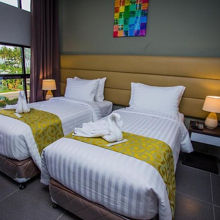 Hotel Costa Brava Tacloban Exterior foto