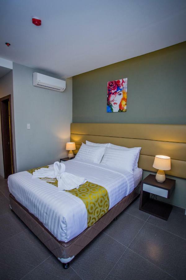 Hotel Costa Brava Tacloban Exterior foto