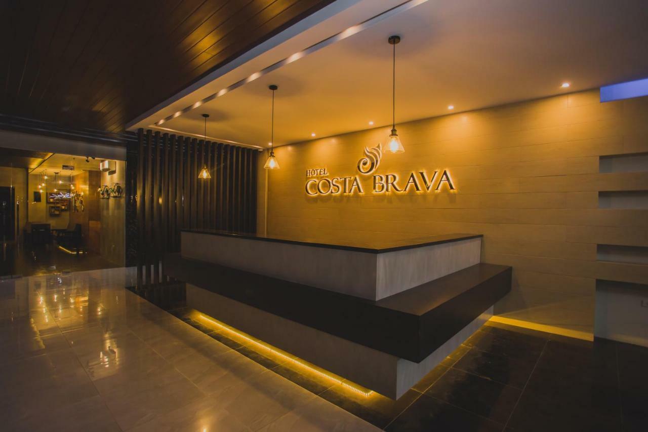 Hotel Costa Brava Tacloban Exterior foto